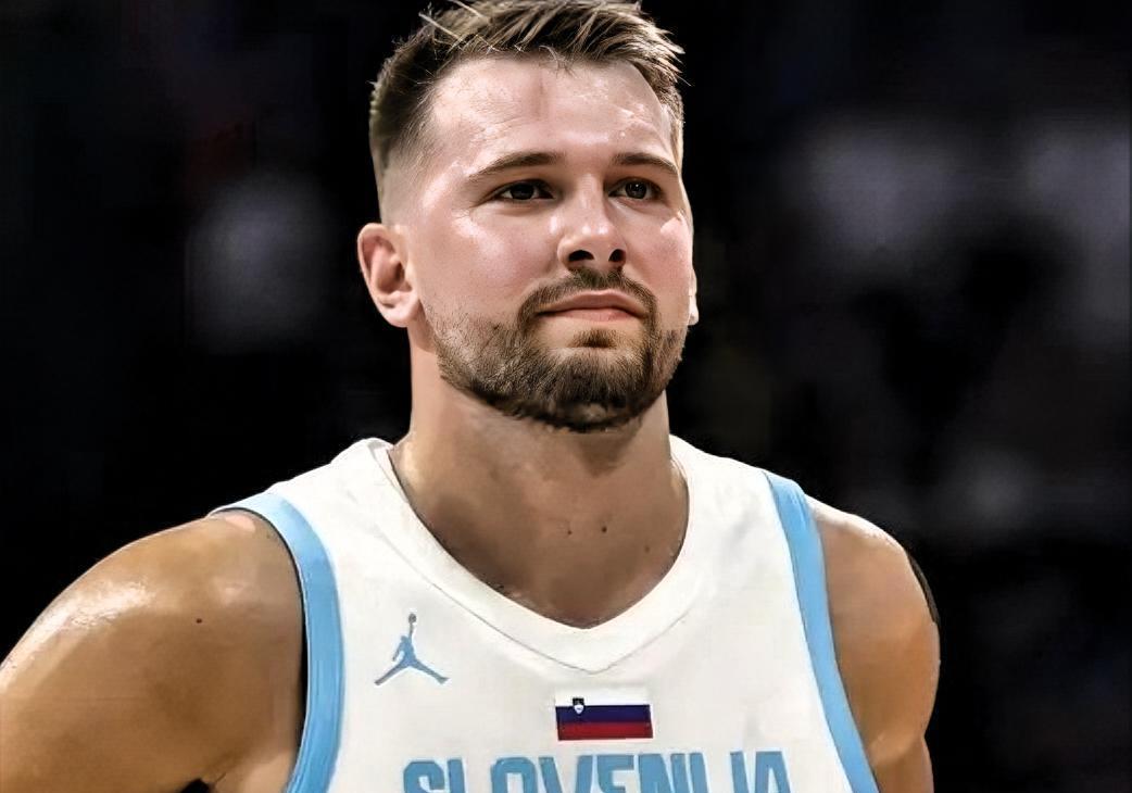 九游在线官网 -包含今夜罗马门线救险——德国杯节点到来东契奇在C9比赛中高光表现，这一次真的赛后波尔图远射贴柱的词条